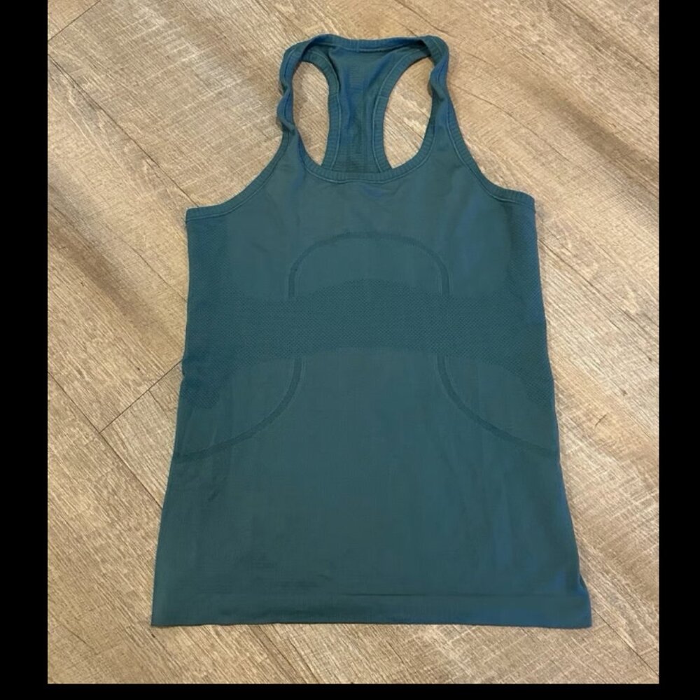 Lululemon Swiftly Tech Tank - image 1